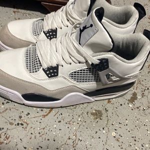 Jordan 4 military black
